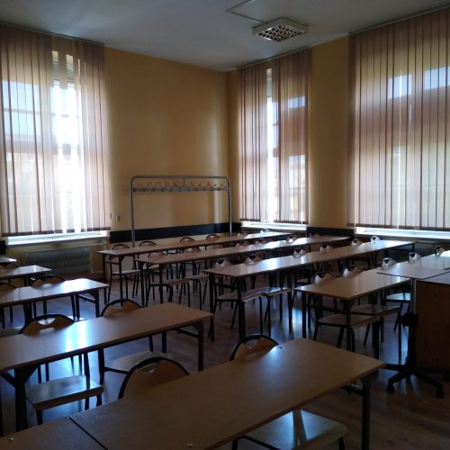 Sala 210 - 1